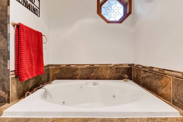 390 Dairy Ln, Superior, MT 59872 - bathroom with a jetted tub