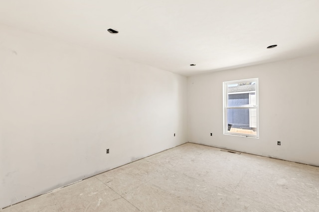 1503 3rd Ave NW, Great Falls, MT 59404 - empty room with visible vents