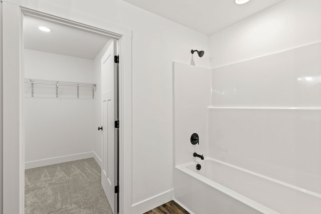 1503 3rd Ave NW, Great Falls, MT 59404 - full bathroom featuring bathtub / shower combination, baseboards, a spacious closet, and recessed lighting