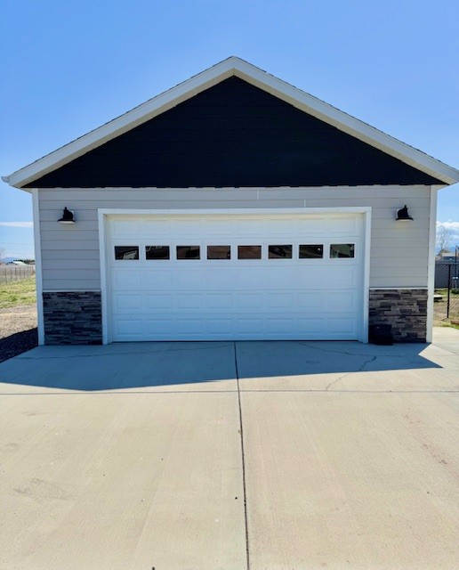 3554 Fasbender Ct, Helena, MT 59602 - view of garage