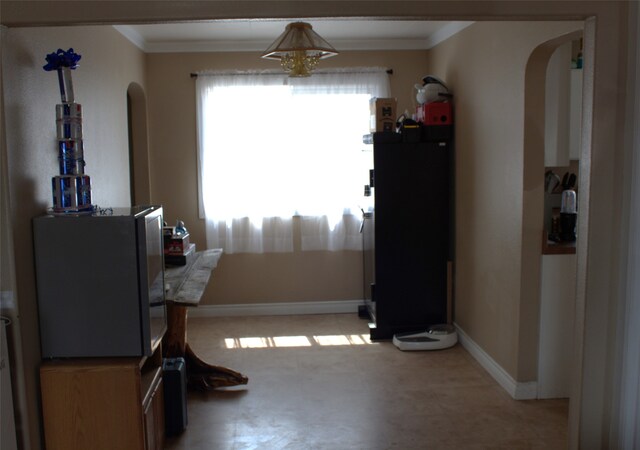 820 Lexington Ave, Butte, MT 59701 - full bathroom with toilet, vanity, shower / bathtub combination with curtain, and tile patterned floors