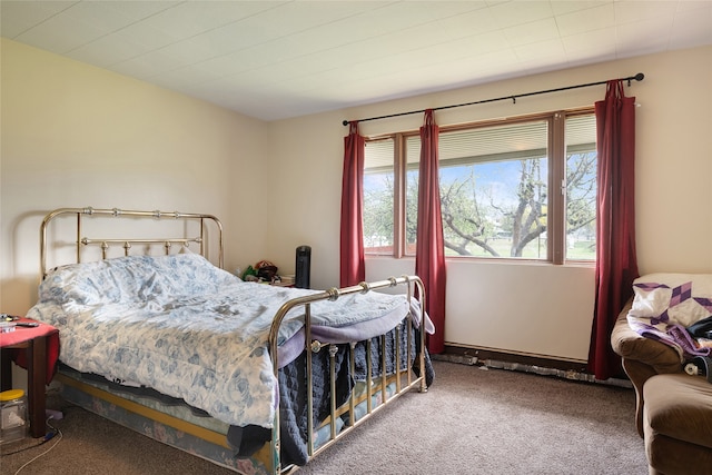 bedroom with carpet flooring