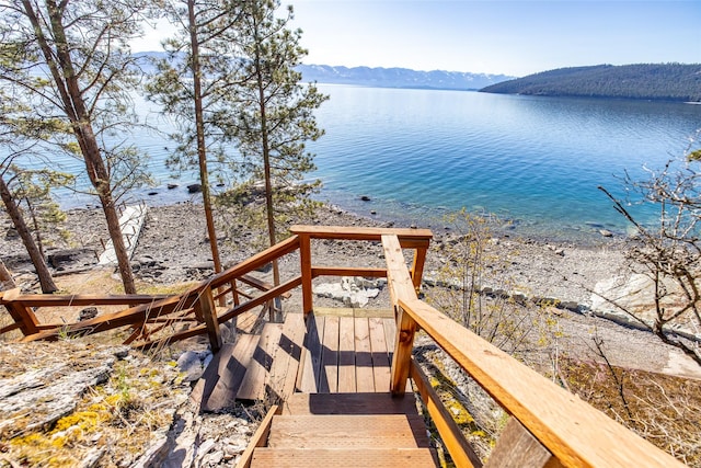 exterior space with a mountain view