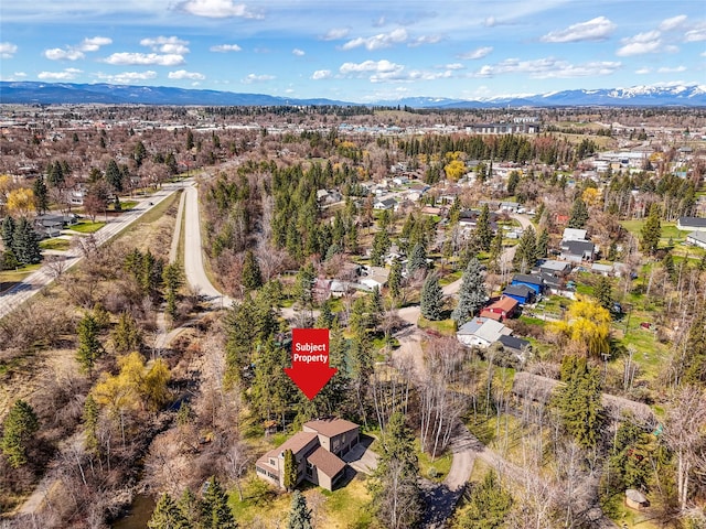 bird's eye view featuring a mountain view