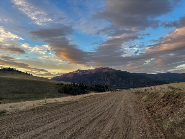 132 Hillview Dr, Plains, MT 59859