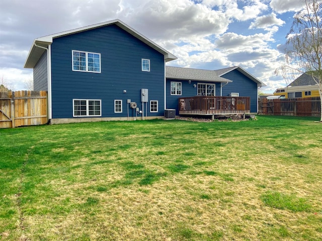 329 35th Ave NE, Great Falls, MT 59404 - rear view of property with a wooden deck