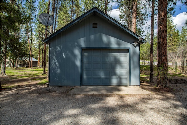 view of detached garage