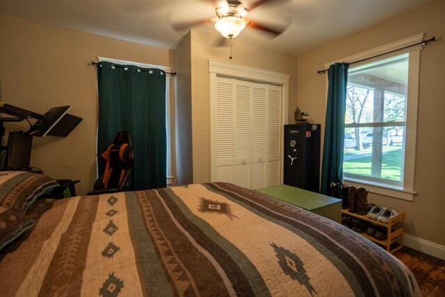 617 N 5th St, Hamilton, MT 59840 - laundry room featuring washer and dryer, cabinet space, and dark wood-style flooring