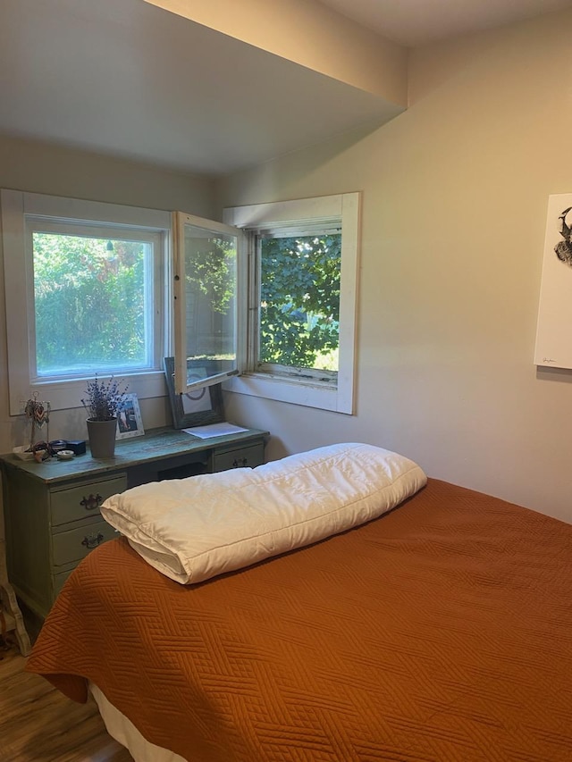 full bath with vanity, toilet, and shower / tub combo
