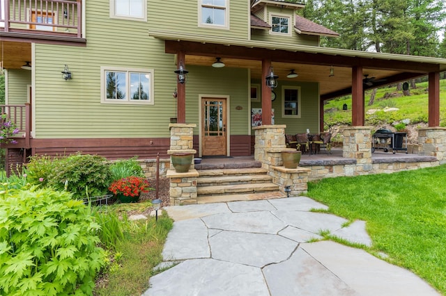 doorway to property with a porch