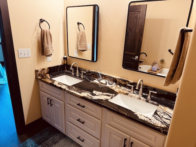 29 Shoreline Dr, Thompson Falls, MT 59873 - bathroom with double vanity and a tub