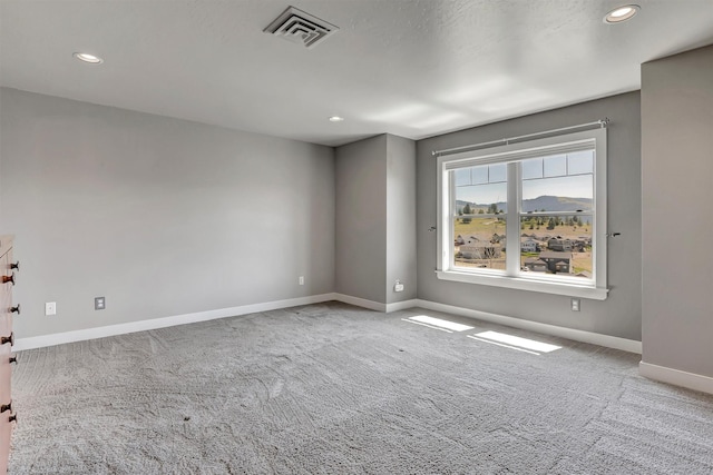 5010 Jeff Dr, Missoula, MT 59803 - carpeted empty room with baseboards, recessed lighting, and visible vents