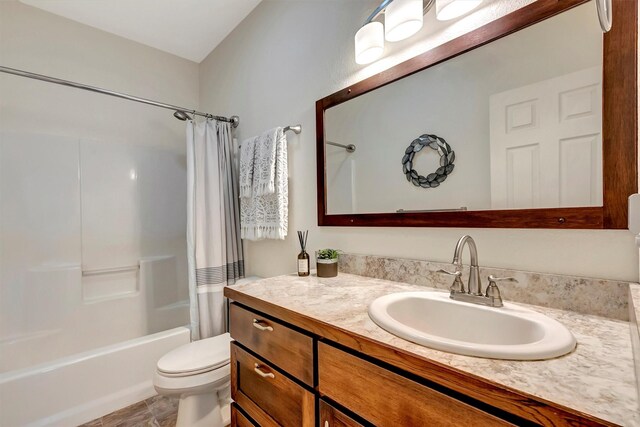 118 Rambling River Rd, Stevensville, MT 59870 - bedroom featuring wood finished floors, baseboards, and ceiling fan