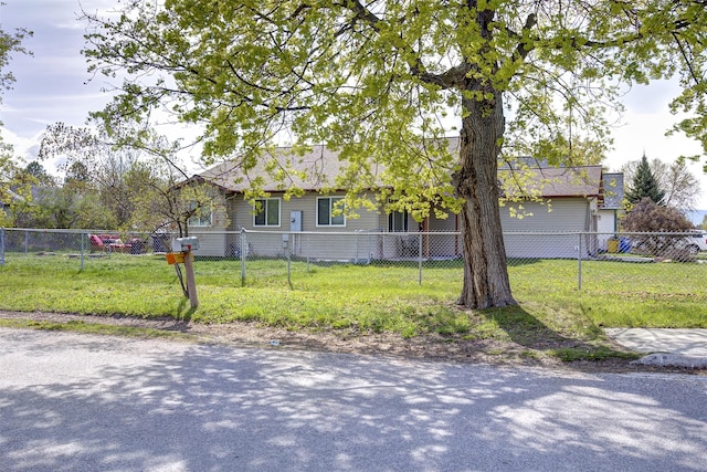 2603 Quinn Ct, Missoula, MT 59804 - ranch-style home featuring fence private yard and a front lawn
