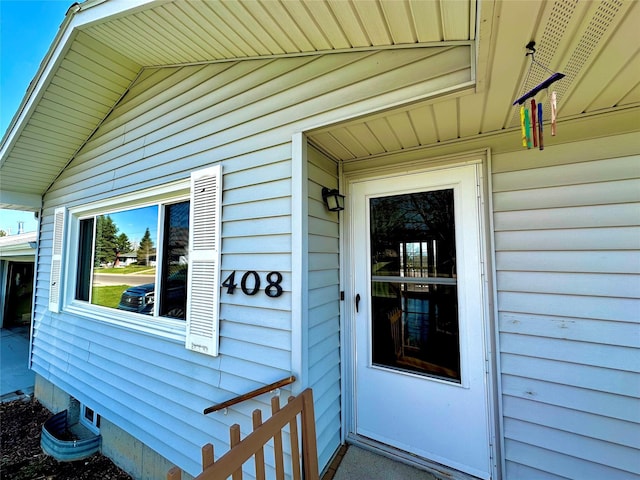 view of exterior entry