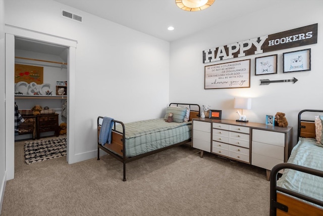 1007 Pheasant Ridge Dr, Kalispell, MT 59901 - carpeted bedroom with recessed lighting