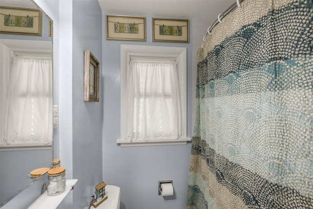 2908 6th Ave S, Great Falls, MT 59405 - full bath with toilet and a shower with curtain