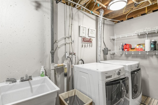 2908 6th Ave S, Great Falls, MT 59405 - clothes washing area featuring a sink, laundry area, and independent washer and dryer