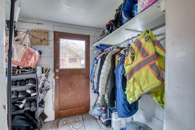308 S 4th St, Hamilton, MT 59840 - spacious closet with wood finished floors