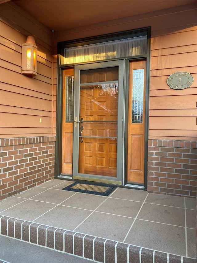 7 Brookside, Missoula, MT 59802 - property entrance featuring brick siding
