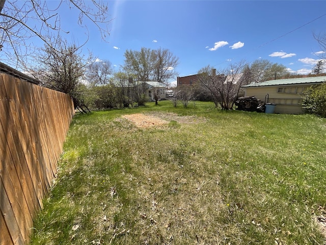 view of yard featuring fence