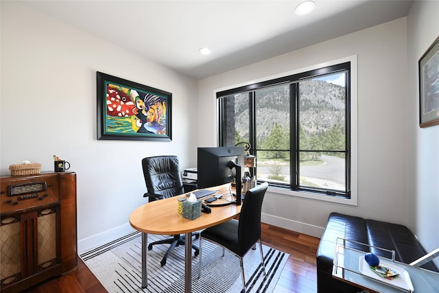 2 Mahonia Ct, Plains, MT 59859 - bedroom featuring light wood-style floors, recessed lighting, and multiple windows