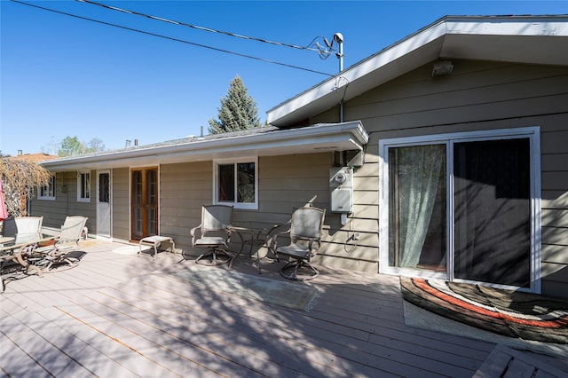 4420 7th Ave S, Great Falls, MT 59405 - back of property with a deck