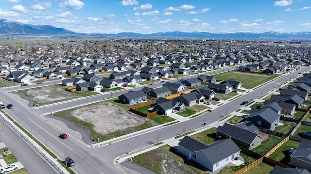 aerial view featuring a residential view and a mountain view