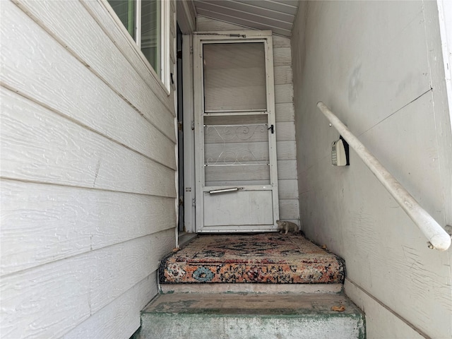 926 8th Ave N, Great Falls, MT 59401 - property entrance