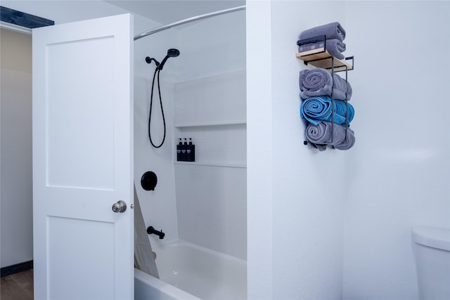 full bath featuring shower / washtub combination