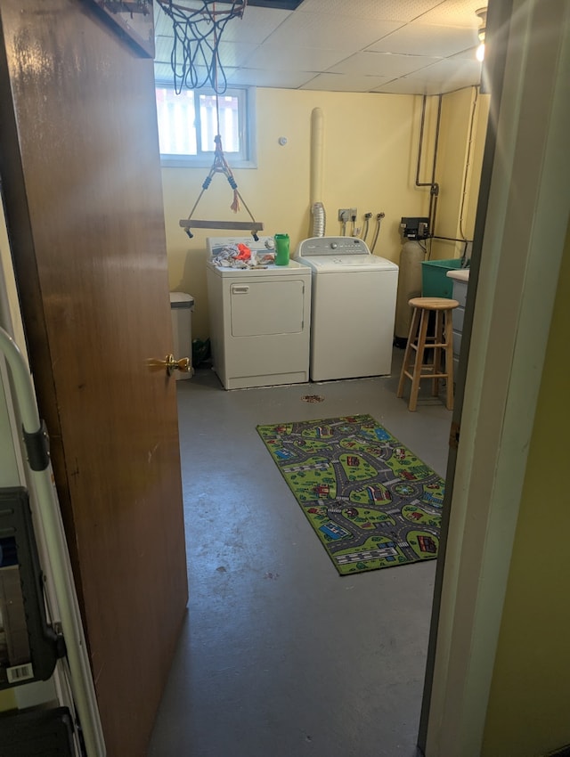 412 Raymond St, Helena, MT 59601 - washroom featuring washer and clothes dryer