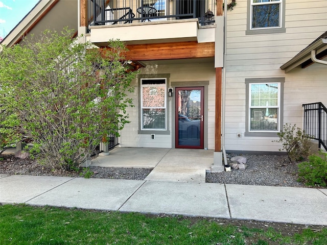 2905 Oshaughnesy St Unit 104, Missoula, MT 59808 - entrance to property with a balcony