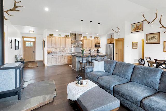 559 Stage Springs Ln, Stevensville, MT 59870 - living area featuring dark wood-type flooring and recessed lighting