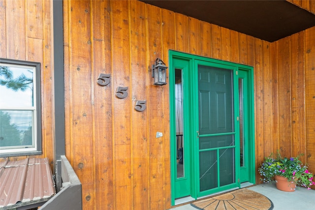 view of property entrance