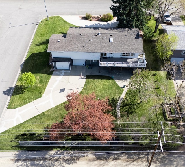 aerial view of property and surrounding area