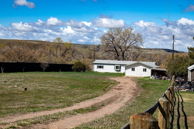 485 Wilson Butte Rd, Great Falls, MT 59405 - view of front facade featuring dirt driveway