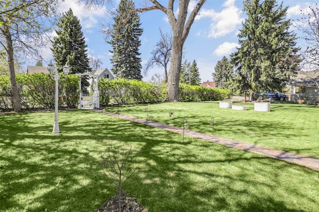 3313 5th Ave N, Great Falls, MT 59401 - view of yard with a gate