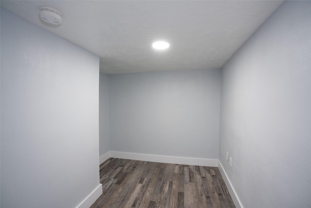 1221 7th Ave, Havre, MT 59501 - unfurnished room with a smoke detector, dark wood finished floors, and recessed lighting