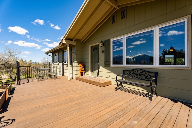 445 Sapphire Ln, Stevensville, MT 59870 - wooden deck with outdoor dining area