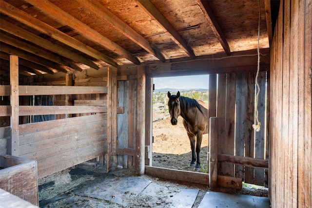 445 Sapphire Ln, Stevensville, MT 59870 - view of horse barn