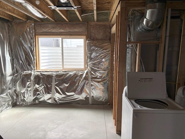 2195 Black Bird Ln, Kalispell, MT 59901 - washroom featuring washer / dryer