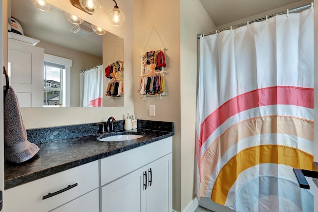 7047 Shaver Dr Unit B, Missoula, MT 59803 - full bath with vanity and curtained shower