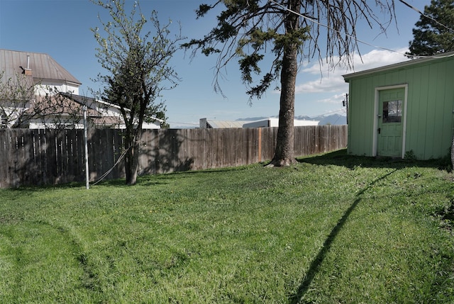 33 Summit Ave, Somers, MT 59932 - view of yard