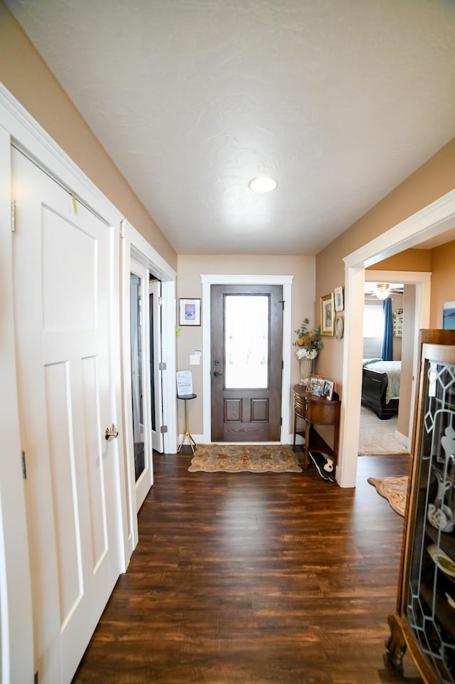 121 Choteau Ave NE, Great Falls, MT 59404 - entrance foyer with wood finished floors, recessed lighting, and baseboards