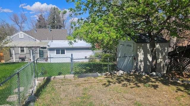 915 Hauser Blvd, Helena, MT 59601 - view of yard with a shed and an outdoor structure