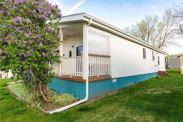 4242 Morningside Cir, Great Falls, MT 59405 - view of side of home featuring a lawn