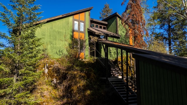 1487 Lion Mountain Dr, Whitefish, MT 59937 - view of home's exterior with stairs