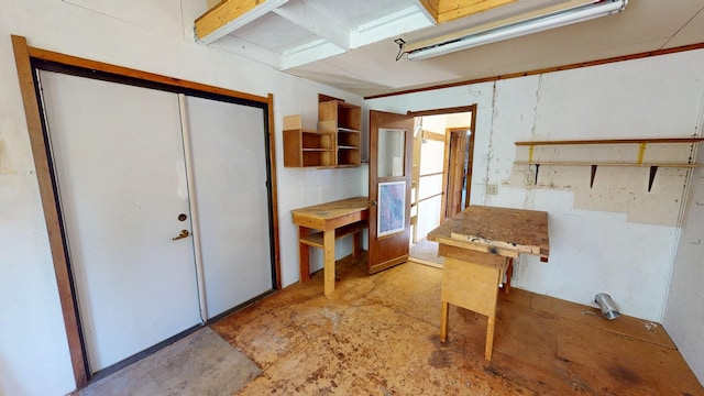 1487 Lion Mountain Dr, Whitefish, MT 59937 - kitchen with concrete floors
