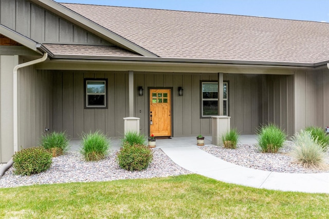500 Bass Ln, Corvallis, MT 59828 - entrance to property featuring covered porch and a shingled roof