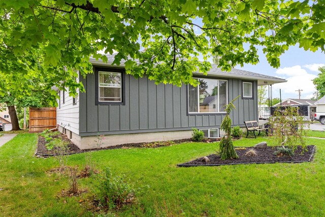 1533 S 10th St W, Missoula, MT 59801 - view of front of property featuring board and batten siding